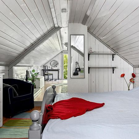 Appartamento Loftlaegenhet Pa Haestgard I Tvååker Esterno foto